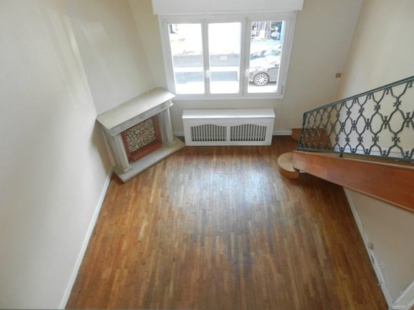 CENTRE VILLE – MAISON AVEC JARDIN – Image 2