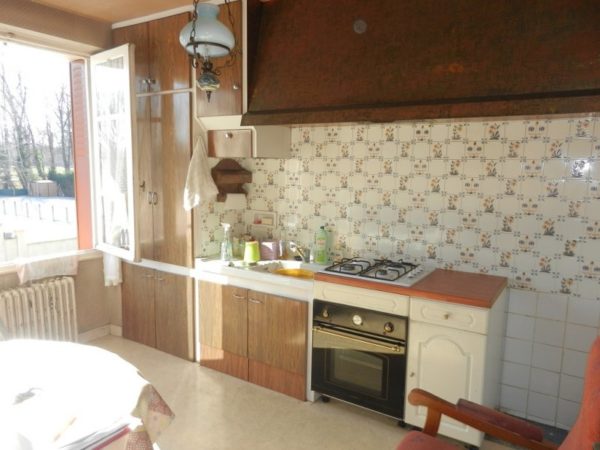 MAISON EN PIERRE A RENOVER – Image 4