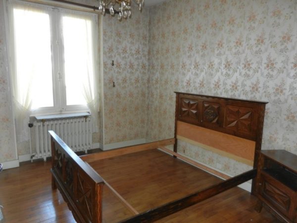 MAISON EN PIERRE A RENOVER – Image 3