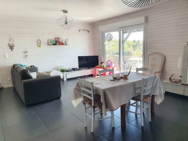 AU CALME AVEC VUE DEGAGEE, MAISON T4 AVEC JARDIN – Image 2