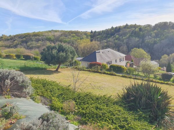 AU CALME AVEC VUE DEGAGEE, MAISON T4 AVEC JARDIN – Image 10