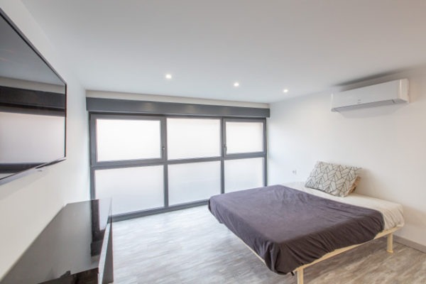 Centre ville, loft de 137 m2, terrasse et garage – Image 4