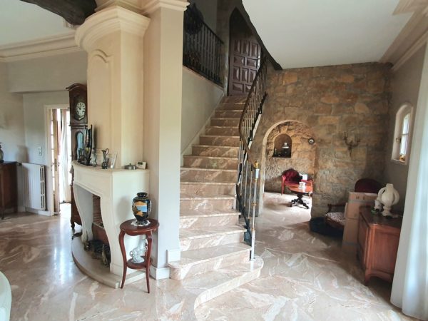 Malemort, maison d'architecte, T7 de 190 m2 – Image 4