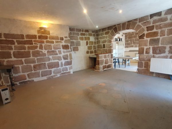 Malemort, maison en brasiers de 85 m2 avec stationnement
