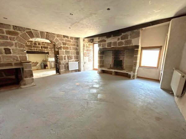 Malemort, maison en brasiers de 85 m2 avec stationnement – Image 4