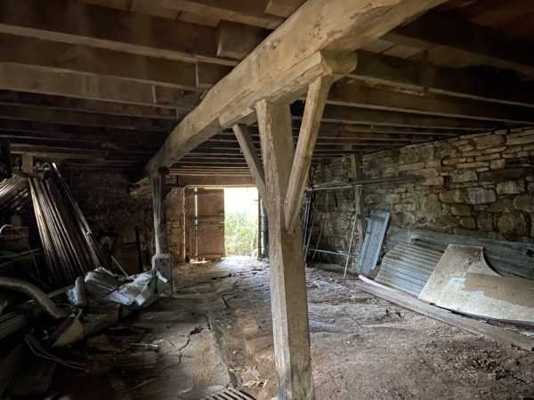 Beynat, maison en pierres à rénover – Image 5
