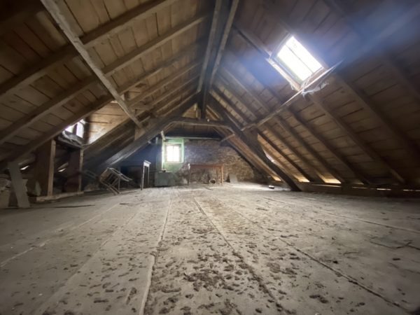Beynat, maison en pierres à rénover – Image 3