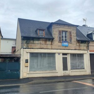 BRIVE PROCHE CENTRE, MAISON AVEC LOCAL COMMERCIAL
