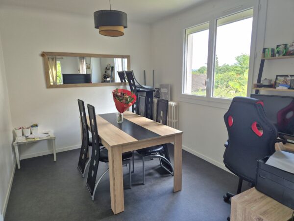 Hauteurs Brive, maison en pierres avec jardin – Image 4