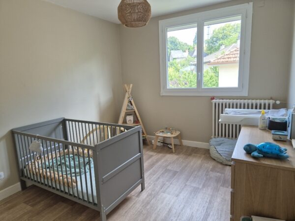Hauteurs Brive, maison en pierres avec jardin – Image 9