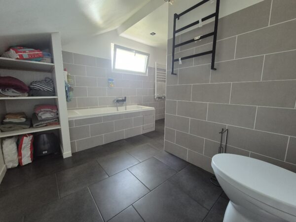 Hauteurs Brive, maison en pierres avec jardin – Image 12