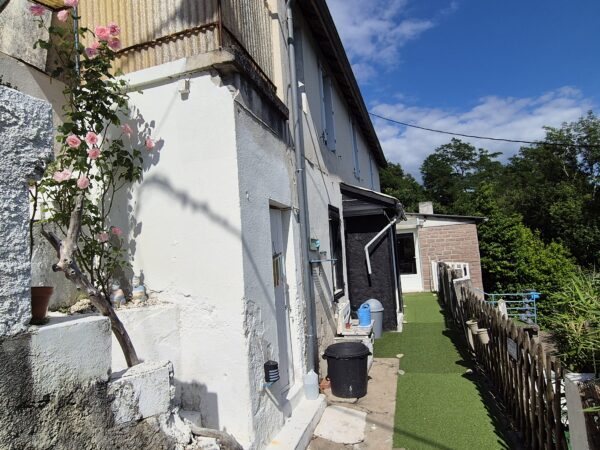 Saint-Hilaire-Peyroux, maison atypique de 75 m2