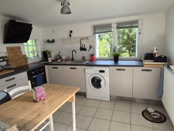 Saint-Hilaire-Peyroux, maison atypique de 75 m2 – Image 7