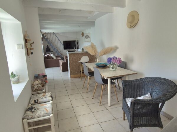 Saint-Hilaire-Peyroux, maison atypique de 75 m2 – Image 6