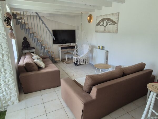 Saint-Hilaire-Peyroux, maison atypique de 75 m2 – Image 3