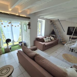 Saint-Hilaire-Peyroux, maison atypique de 75 m2