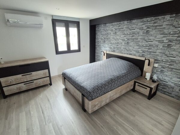 Malemort, charmante maison rénovée T6 avec jardin – Image 15
