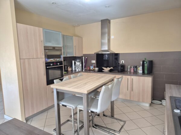 COSNAC LIMITE MALEMORT, MAISON RECENTE SEMI-ENTERREE – Image 6