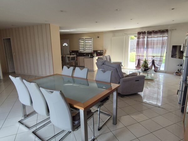 COSNAC LIMITE MALEMORT, MAISON RECENTE SEMI-ENTERREE – Image 4