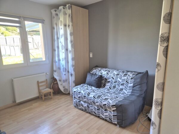 COSNAC LIMITE MALEMORT, MAISON RECENTE SEMI-ENTERREE – Image 10