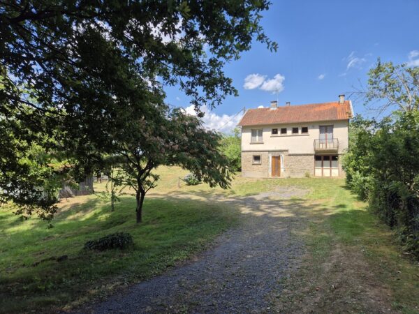 Lagraulière, corps de ferme à rénover – Image 2