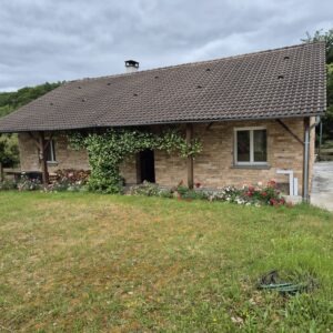 Favars, grande maison familiale avec vaste terrain