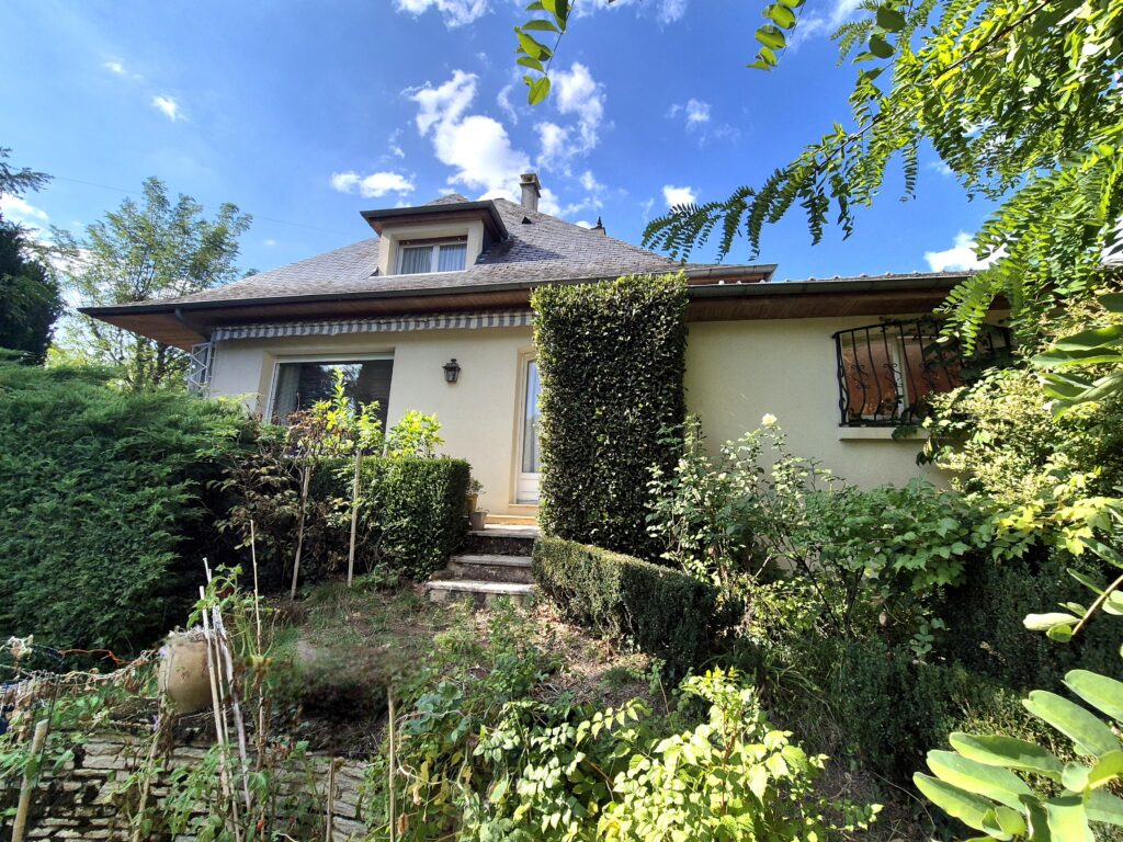 Maison 4 pièces 143 m² · à Malemort · 143 m² · 44 000 €